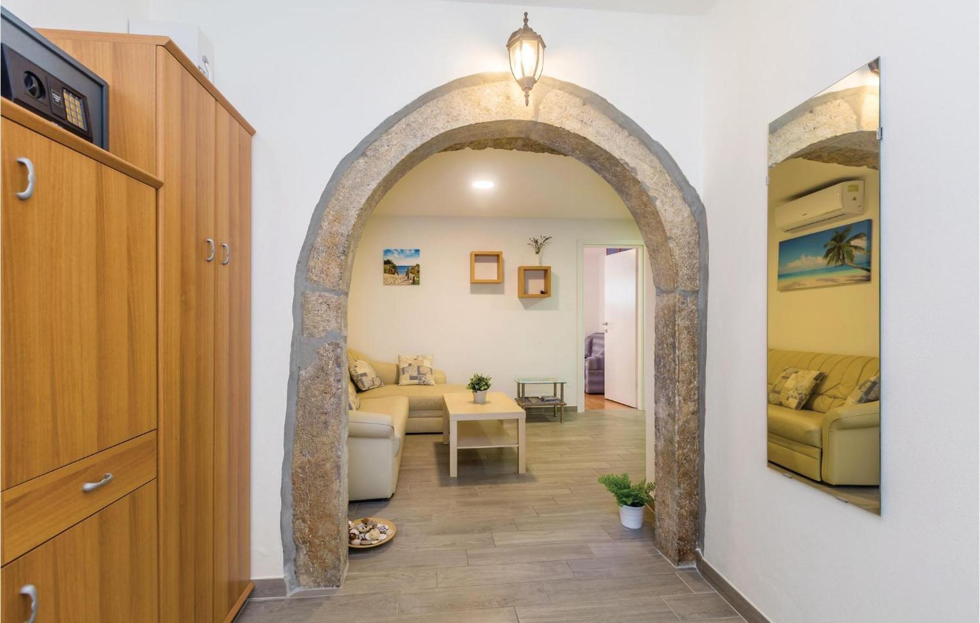 Gorgeous Apartment In Krk With Wifi Punat Kültér fotó