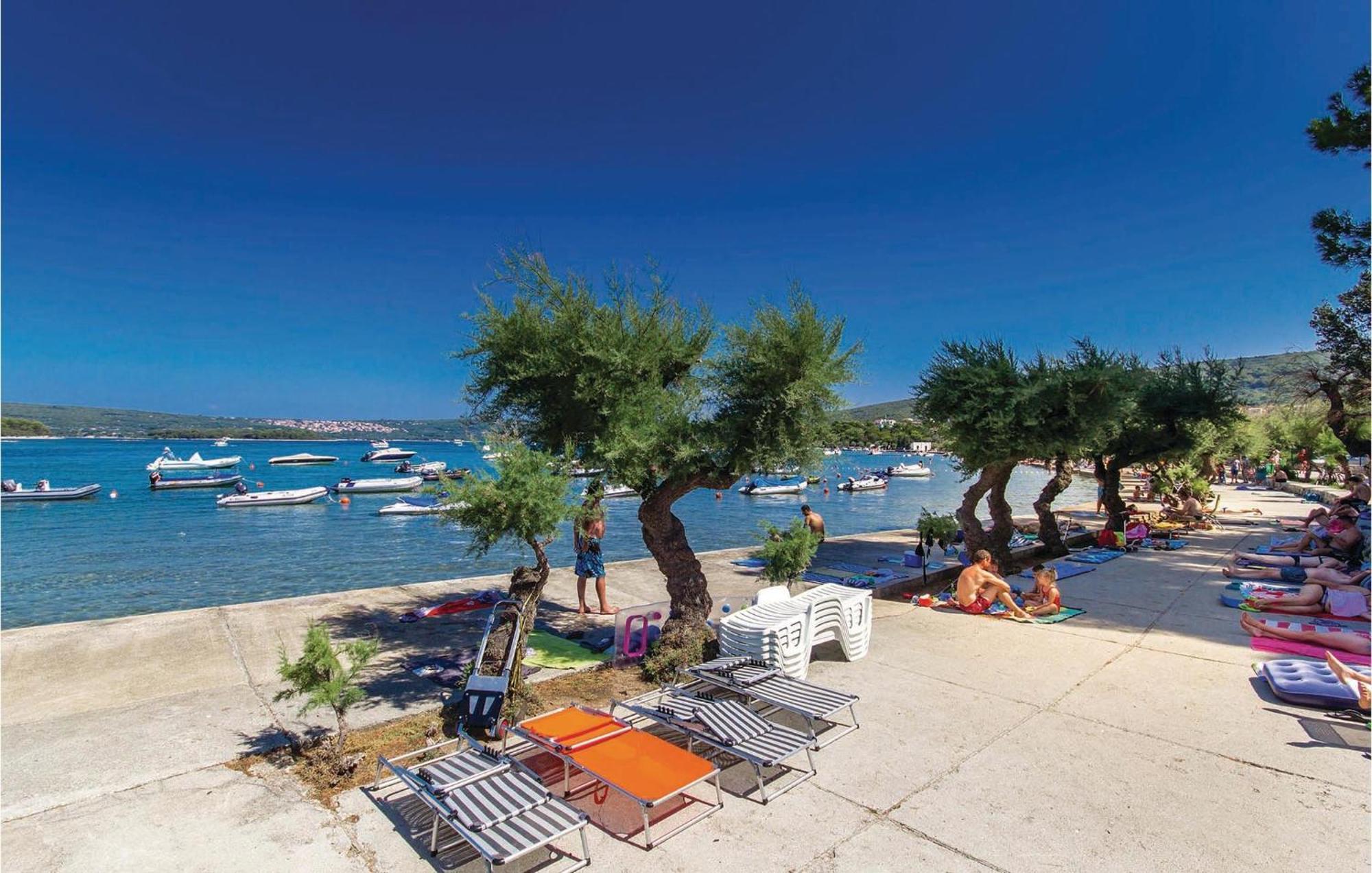 Gorgeous Apartment In Krk With Wifi Punat Kültér fotó
