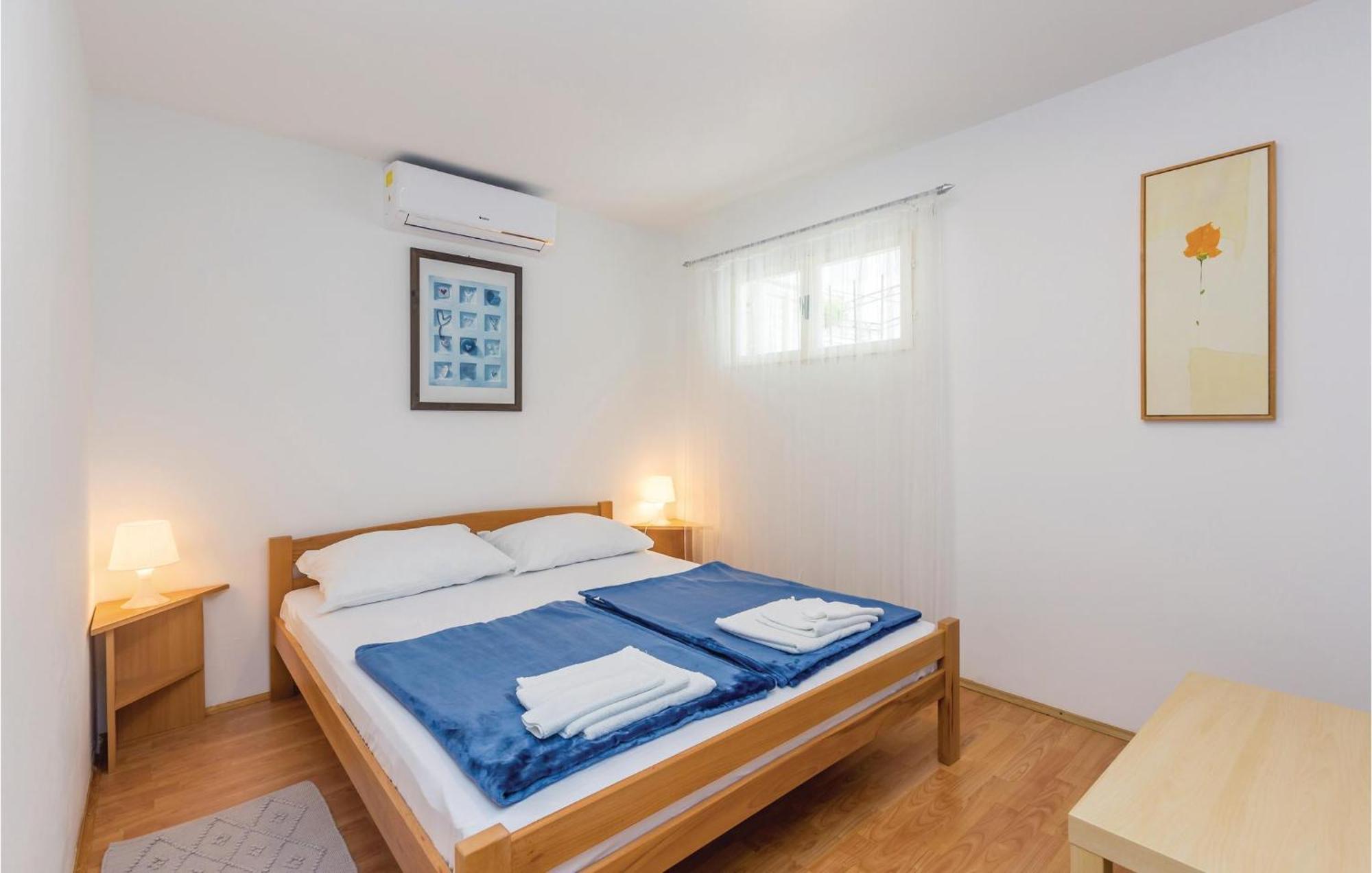 Gorgeous Apartment In Krk With Wifi Punat Kültér fotó